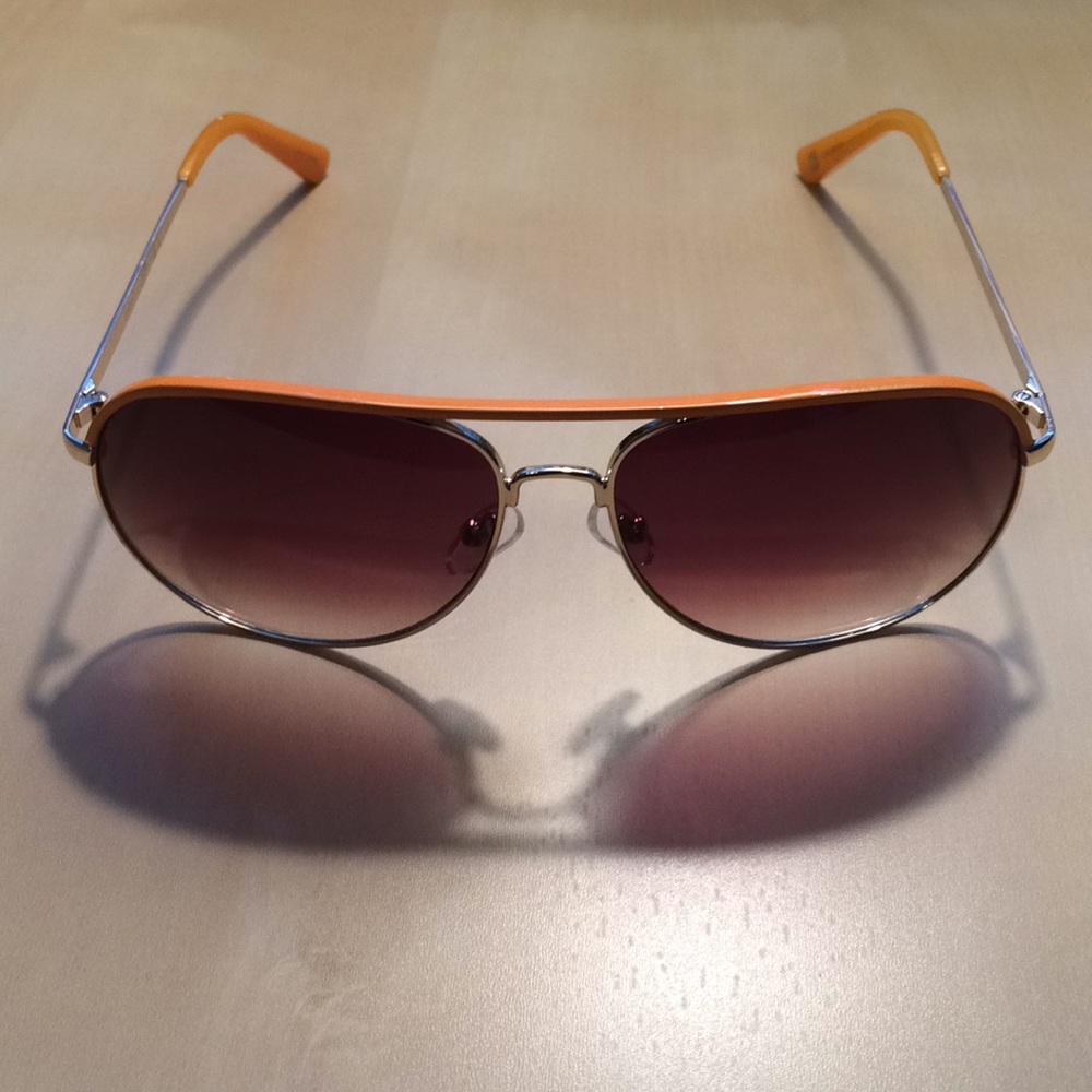 Cute retro aviator sunglasses from GAP
